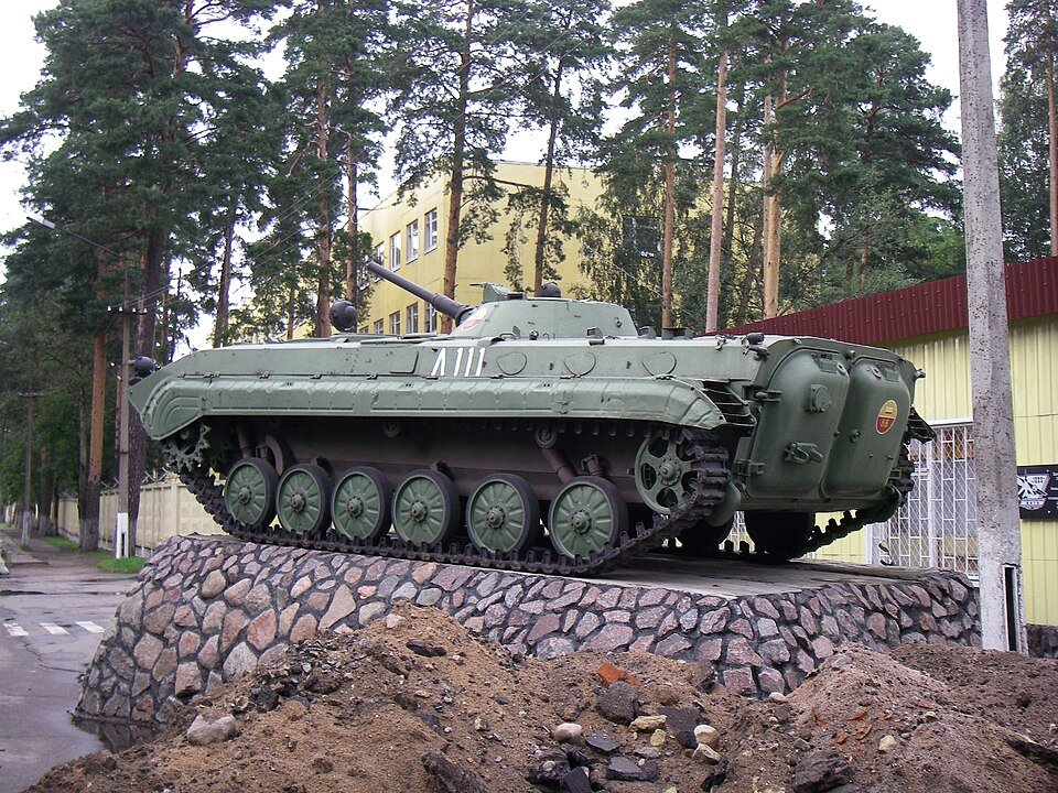 BMP-1 — licensed reference photograph
