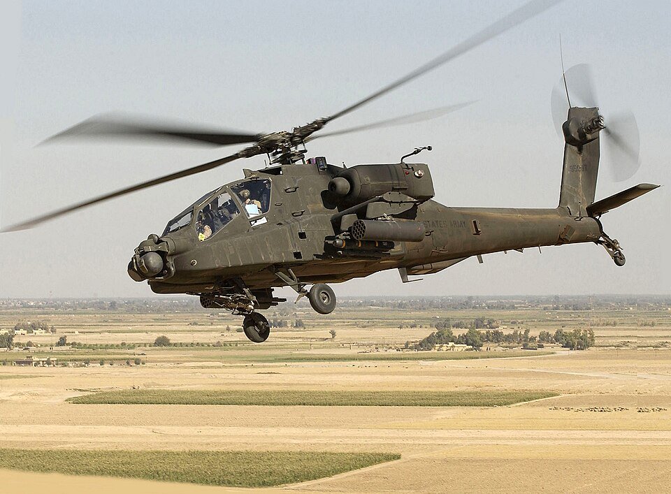 Boeing AH-64 Apache — licensed reference photograph
