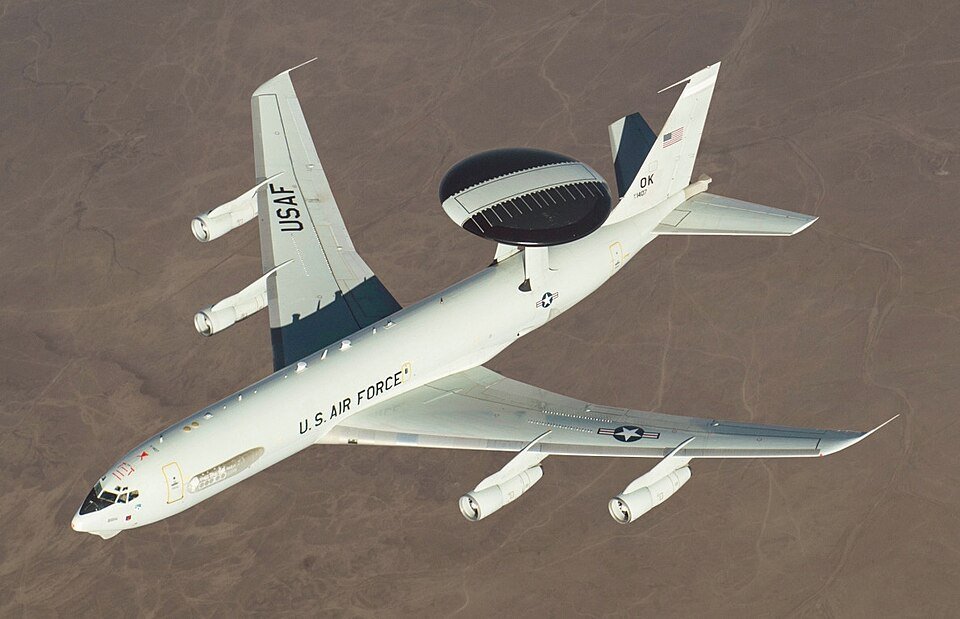 Boeing E-3 Sentry — licensed reference photograph