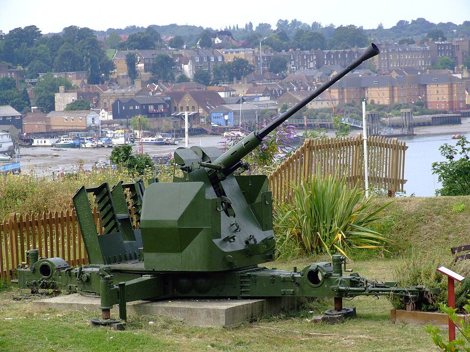 Bofors 40 mm Automatic Gun L/70 — licensed reference photograph