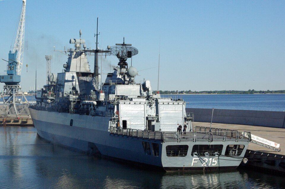 Brandenburg-class frigate — licensed reference photograph