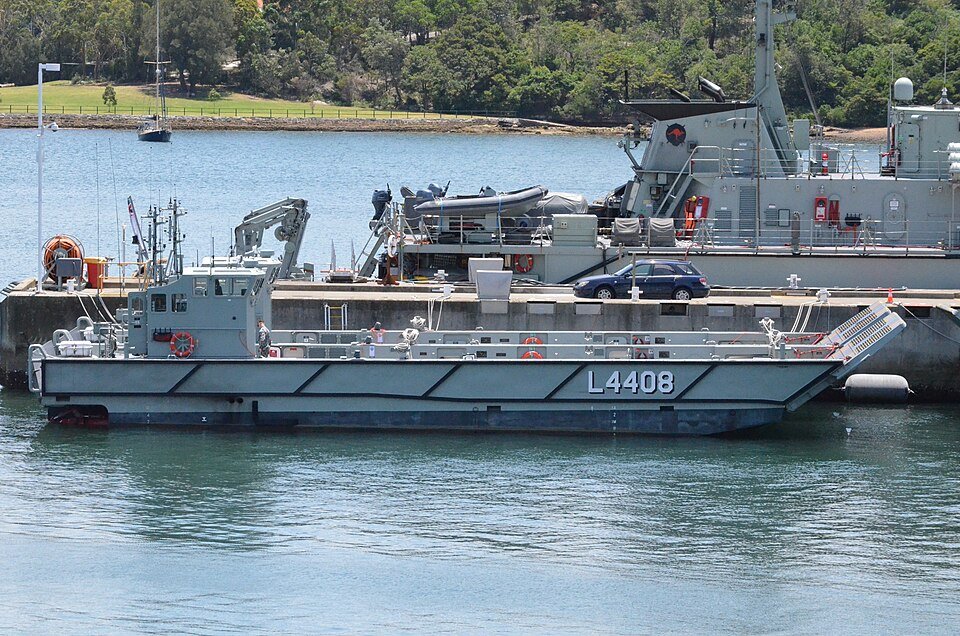 Canberra-class landing helicopter dock — licensed reference photograph
