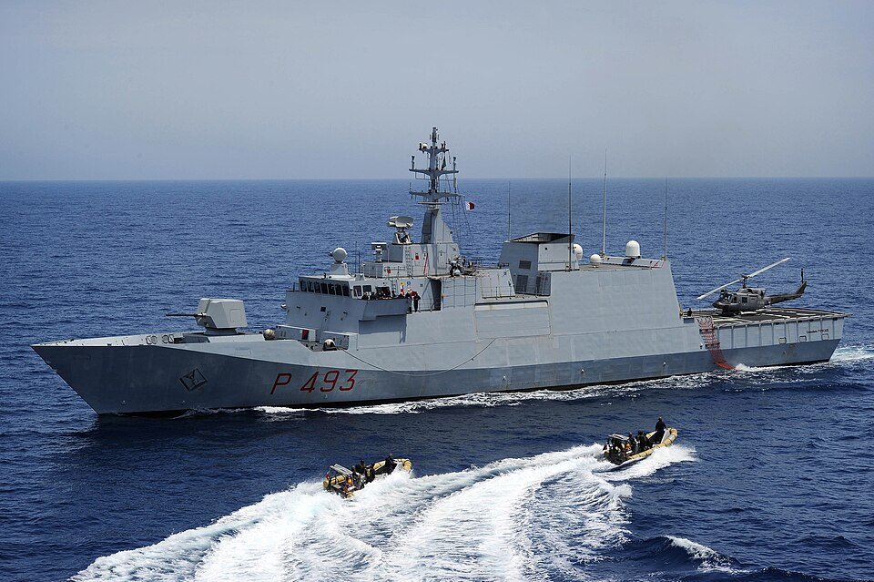 Comandanti-class patrol vessel — licensed reference photograph