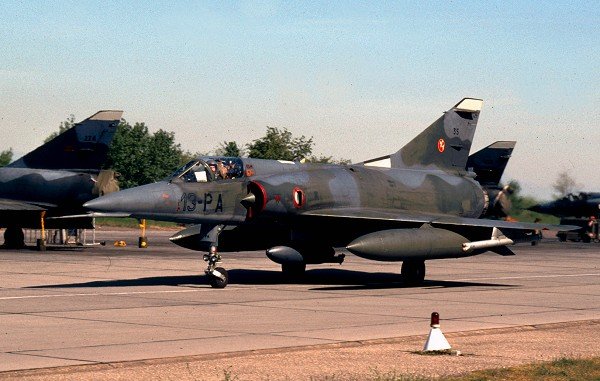 Dassault Mirage 5 — licensed reference photograph