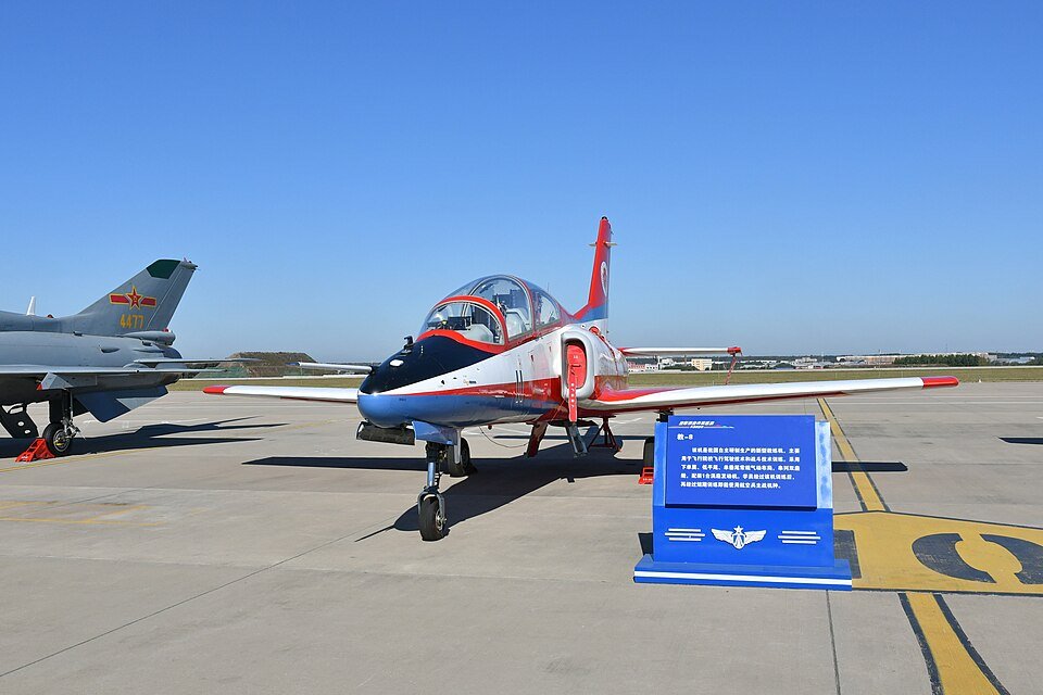 Hongdu JL-8 — licensed reference photograph