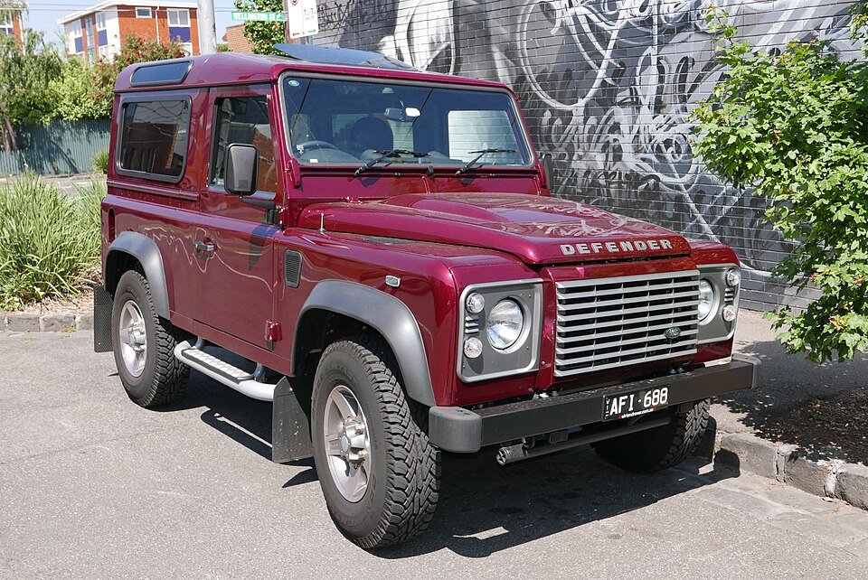 Land Rover Defender — licensed reference photograph