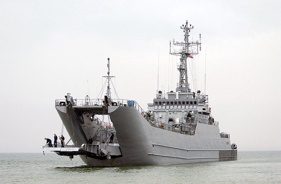 Lublin-class minelayer-landing ship — licensed reference photograph