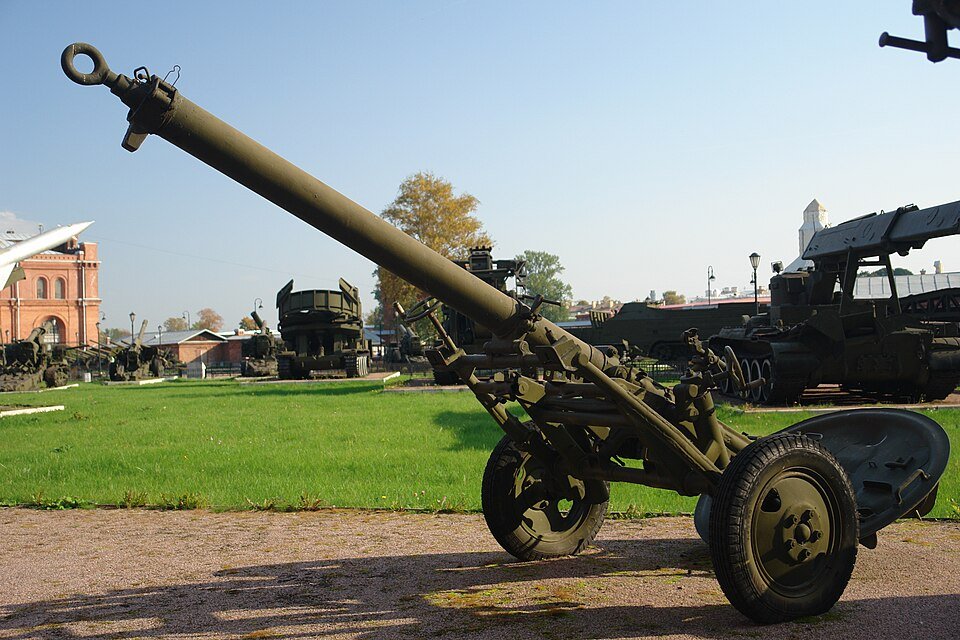 M-160 mortar — licensed reference photograph
