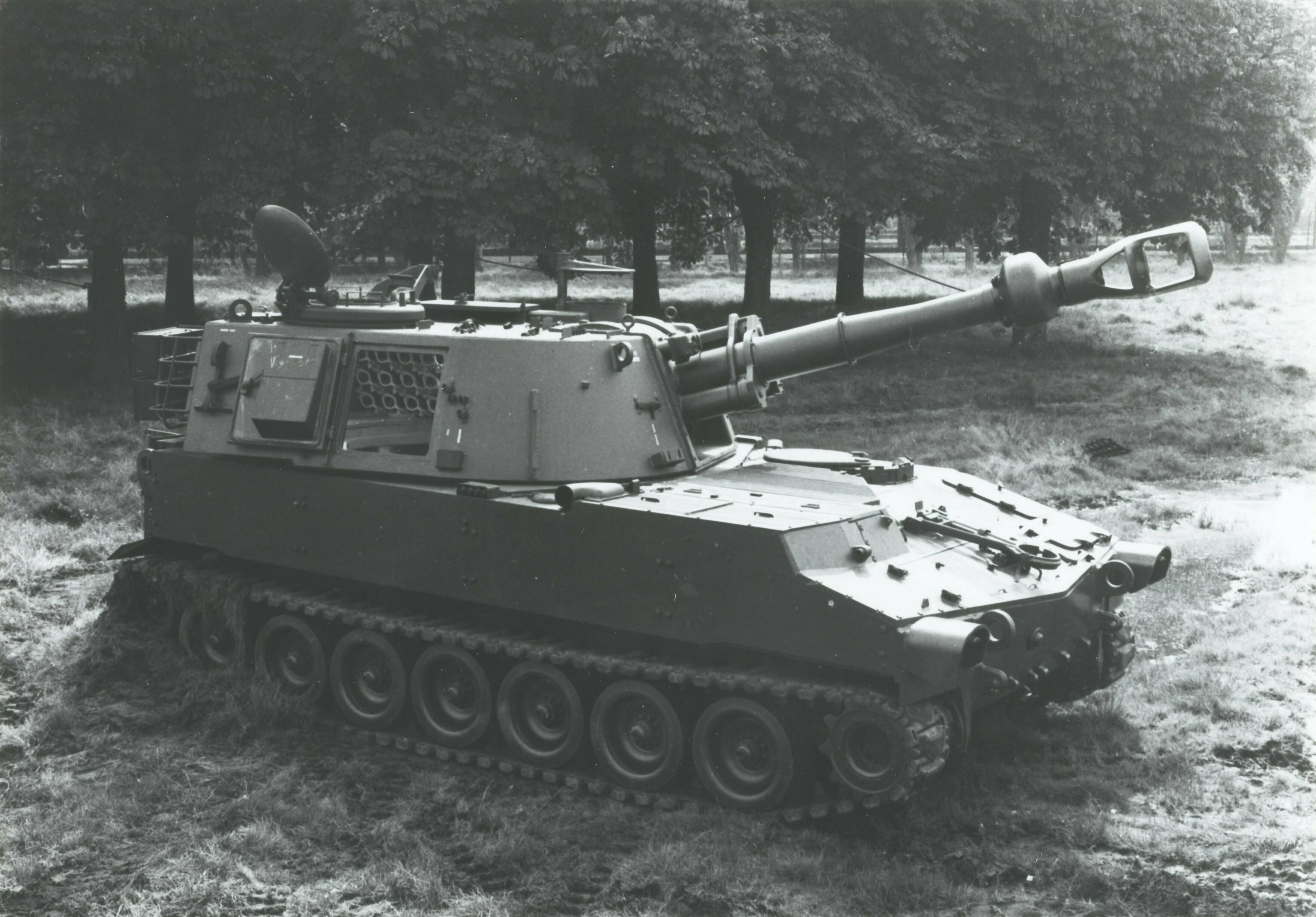 M109 howitzer — licensed exterior reference photograph