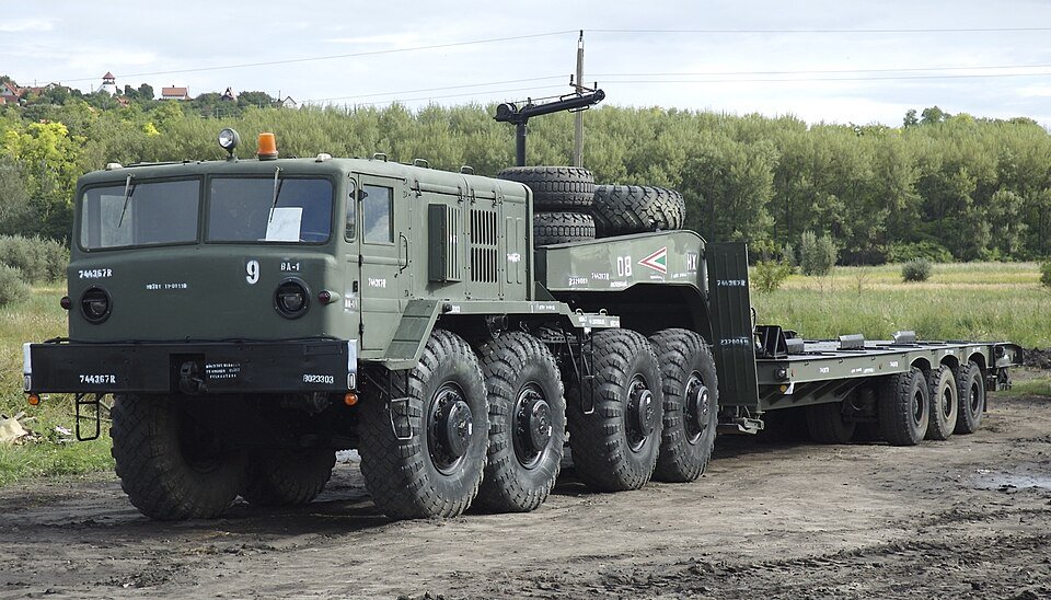 MAZ-537 — licensed reference photograph