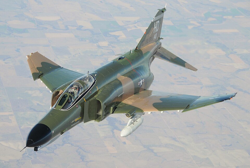McDonnell Douglas F-4 Phantom II — licensed reference photograph