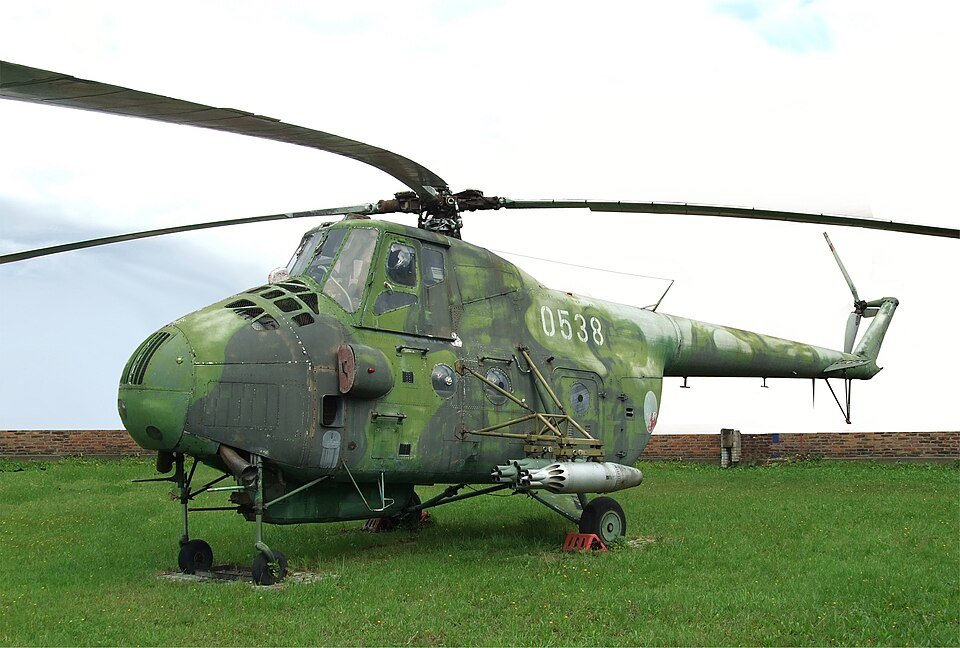 Mil Mi-4 — licensed reference photograph