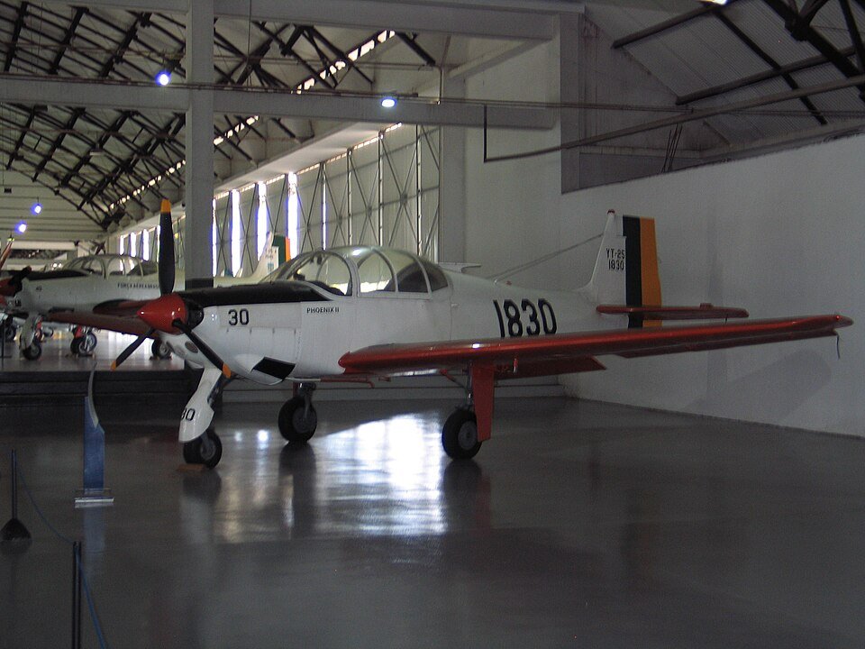Neiva Universal — licensed reference photograph