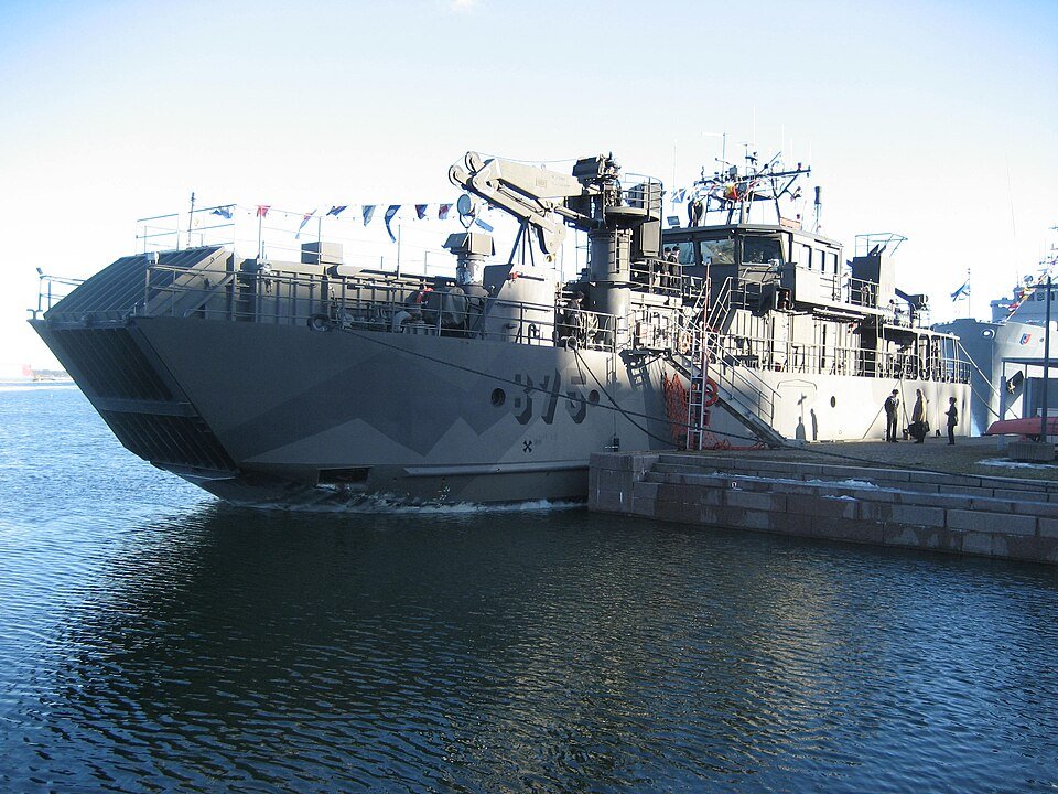 Pansio-class minelayer — licensed reference photograph
