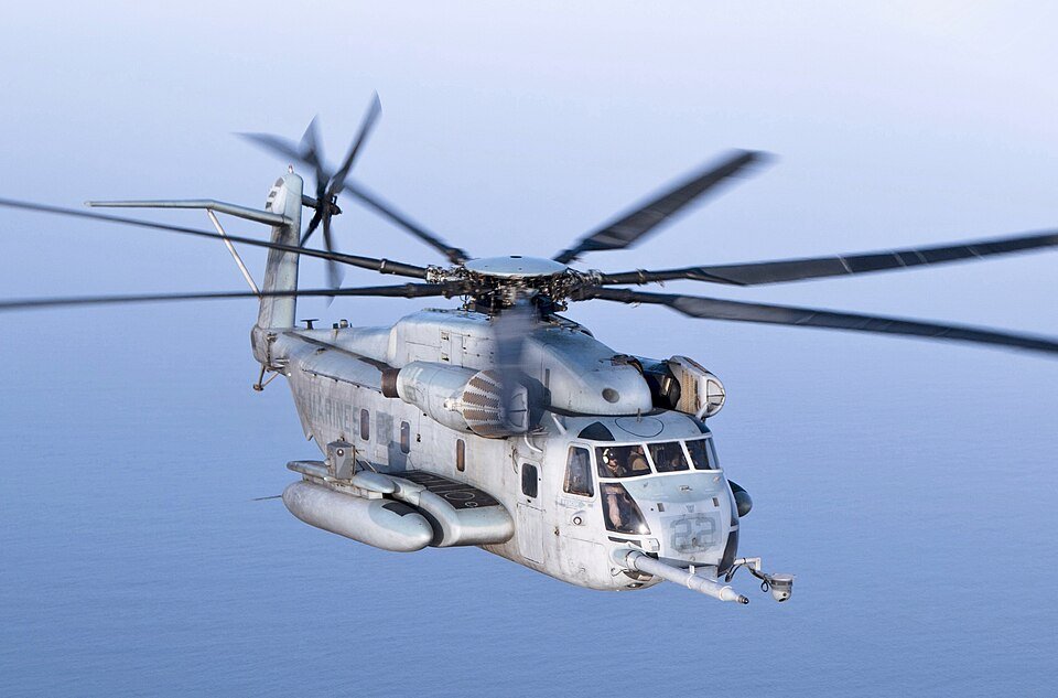 Sikorsky CH-53E Super Stallion — licensed reference photograph