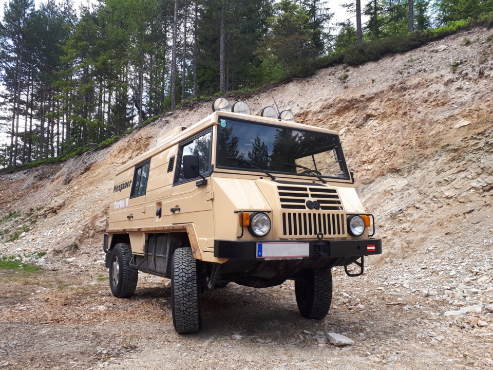 Steyr-Puch Pinzgauer — licensed reference photograph