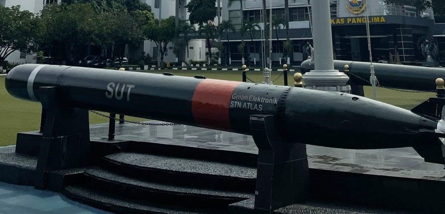 SUT torpedo — licensed reference photograph