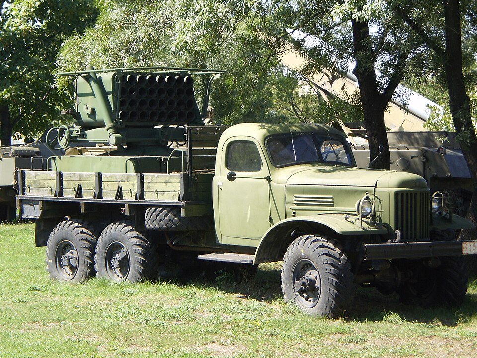 ZIL-157 — licensed reference photograph